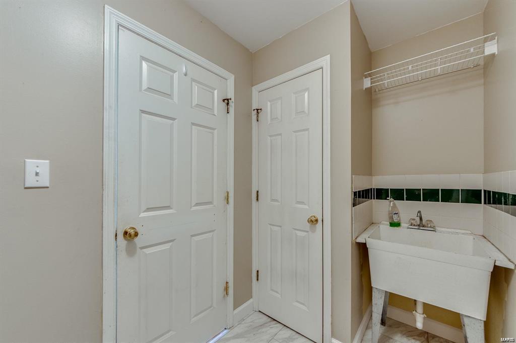 1762 Spring View Terrace Ballwin, MO 63021 - Photo 13 of 39