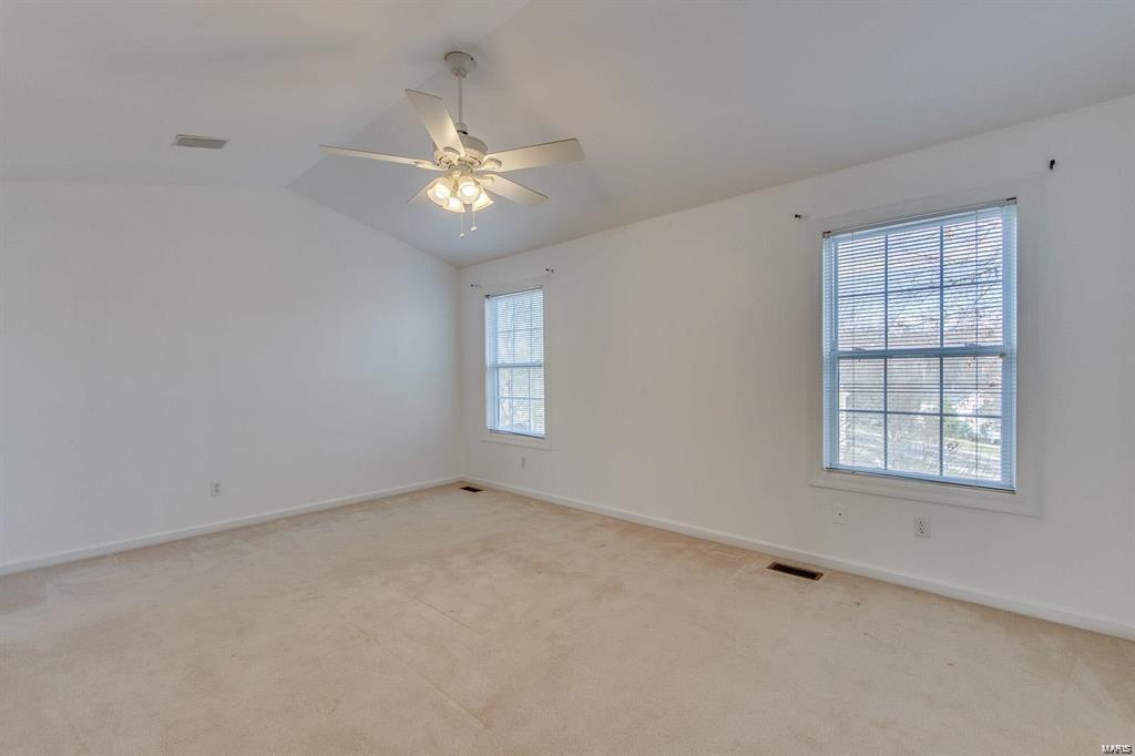 1762 Spring View Terrace Ballwin, MO 63021 - Photo 15 of 39