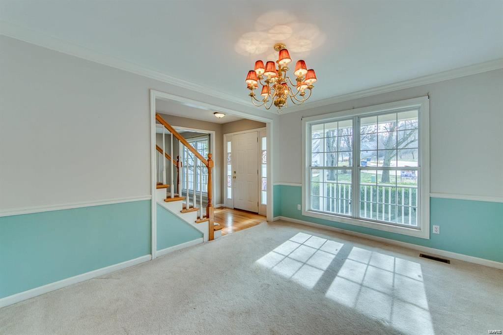 1762 Spring View Terrace Ballwin, MO 63021 - Photo 4 of 39