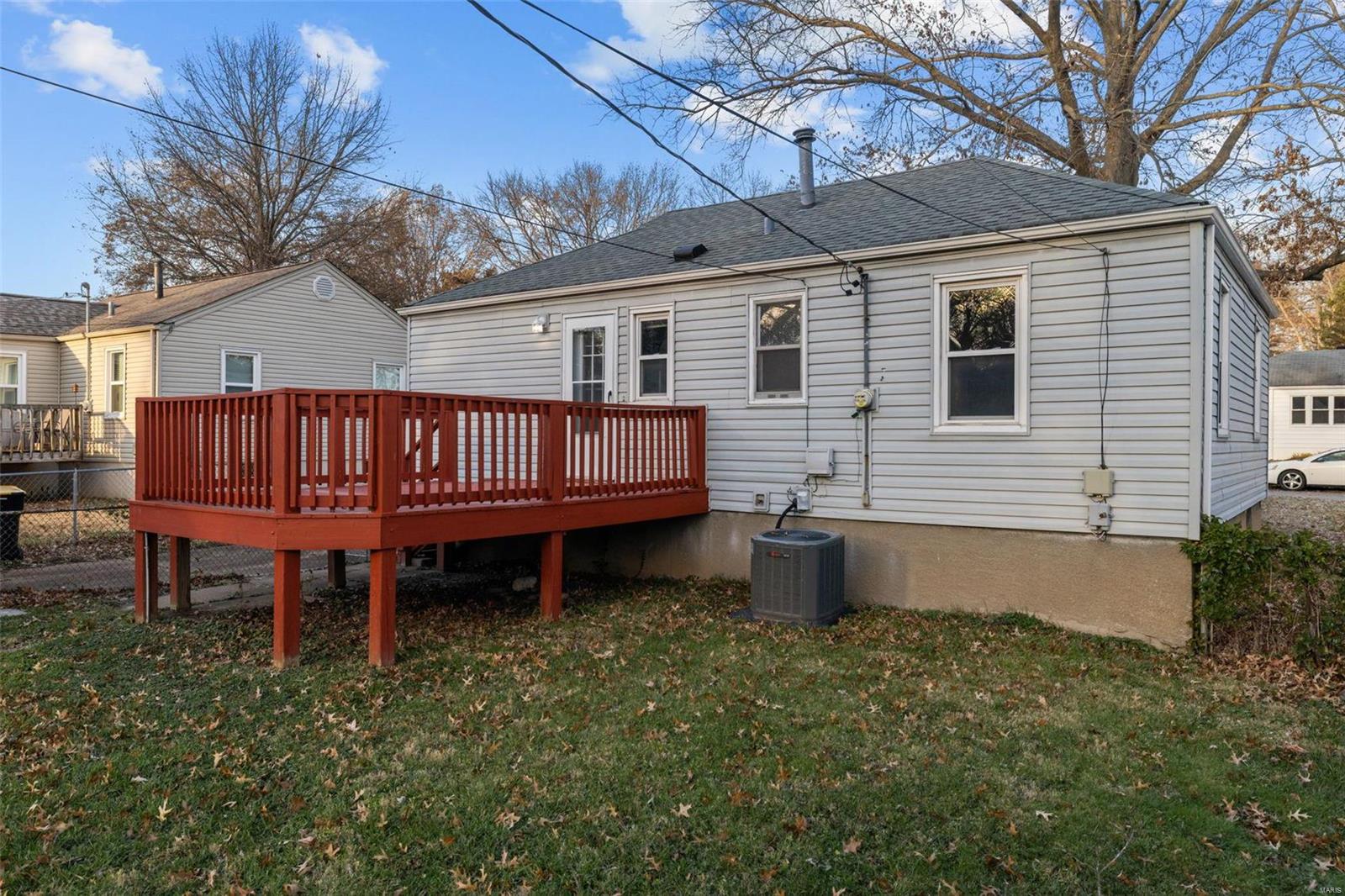 7916 Underhill Drive St. Louis, MO 63133 - Photo 4 of 45