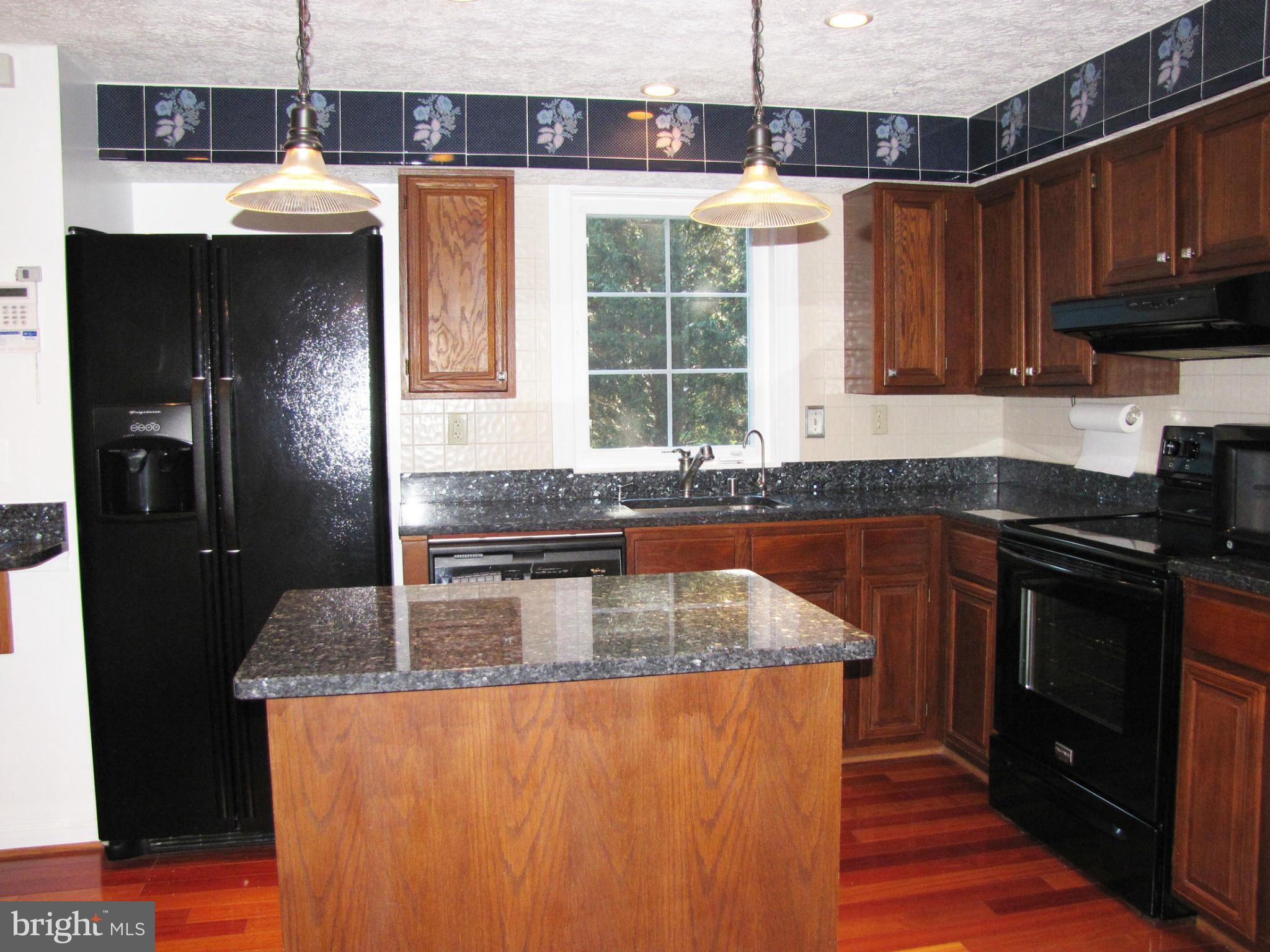 7319 Kindler Road Columbia, MD 21046 - Photo 8 of 27 Kitchen