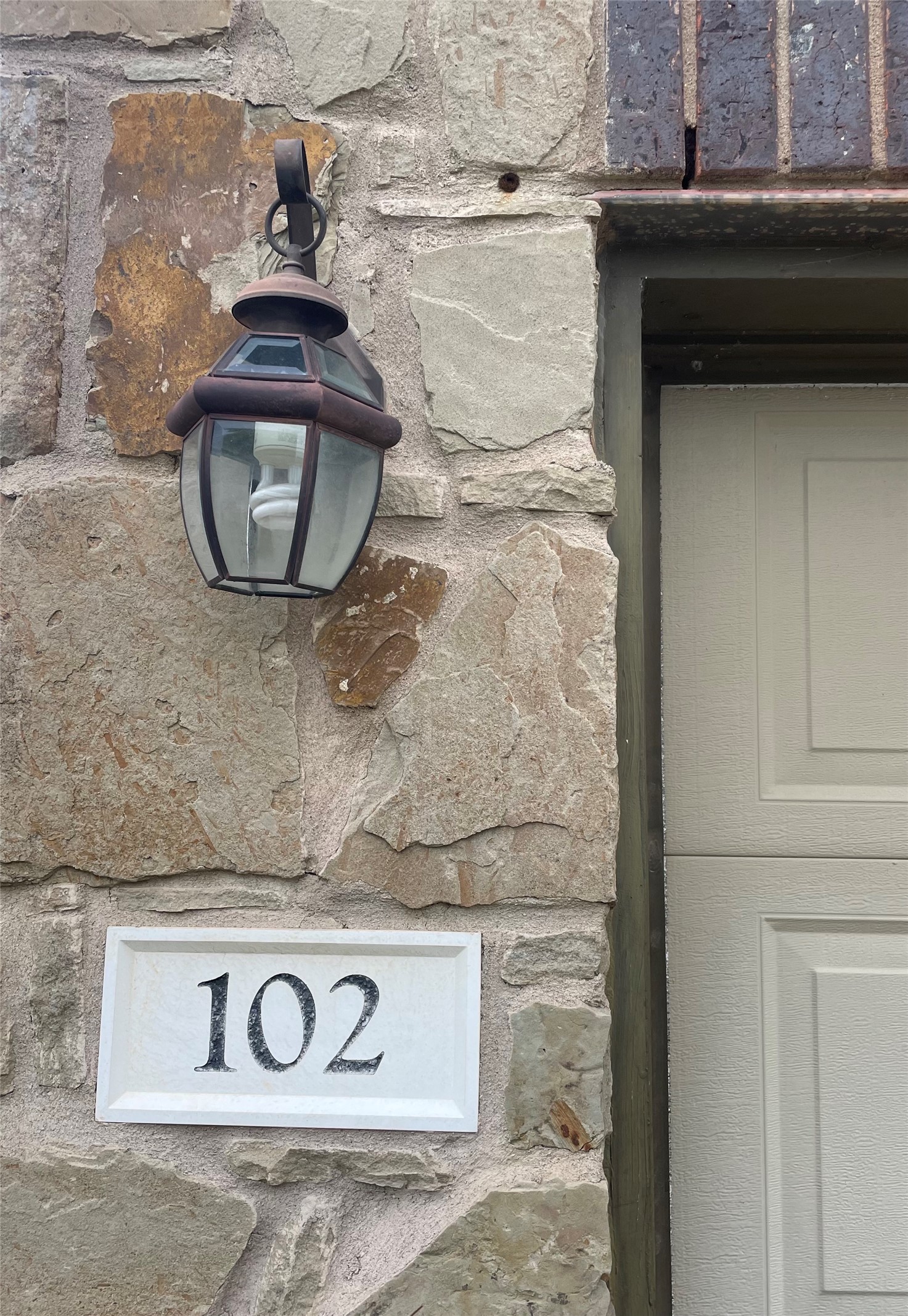 102 Sandy Lyle Cove Round Rock, TX 78664 - Photo 2 of 38 a close view of a fireplace