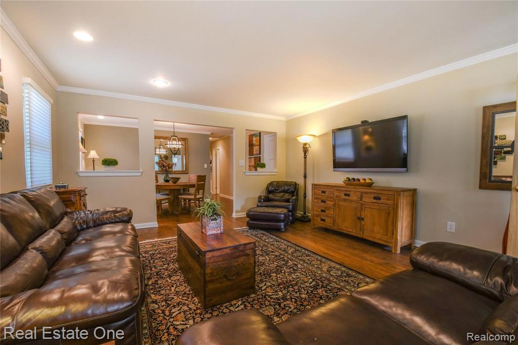 736 Ludlow Avenue Rochester, MI 48307 - Photo 14 of 42