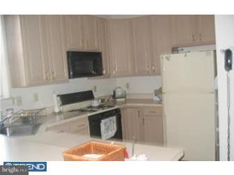 401 Ruth Court Harleysville, PA 19438 - Photo 5 of 11 Kitchen