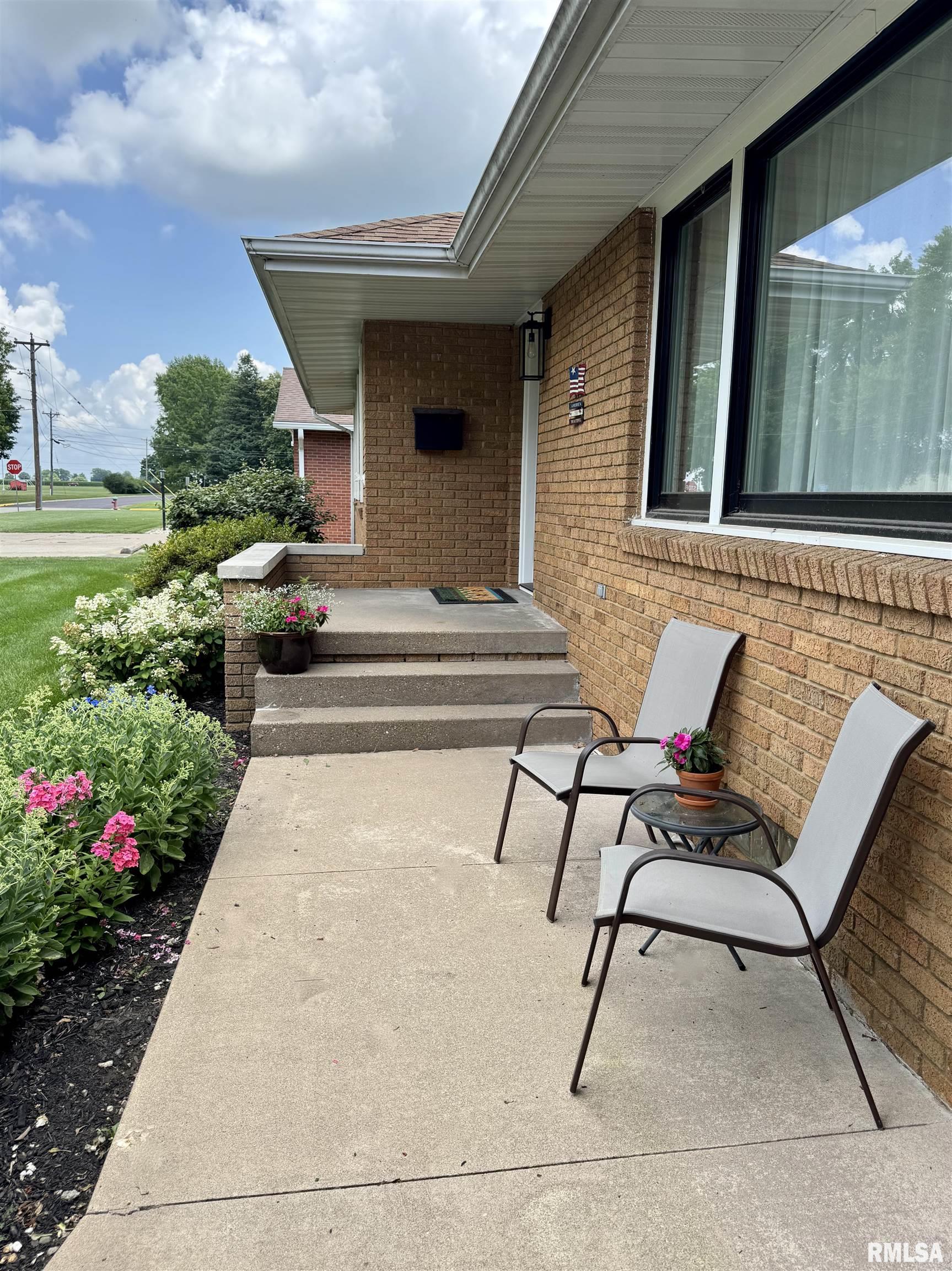 727 East Franklin Street Macomb, IL 61455 - Photo 4 of 53