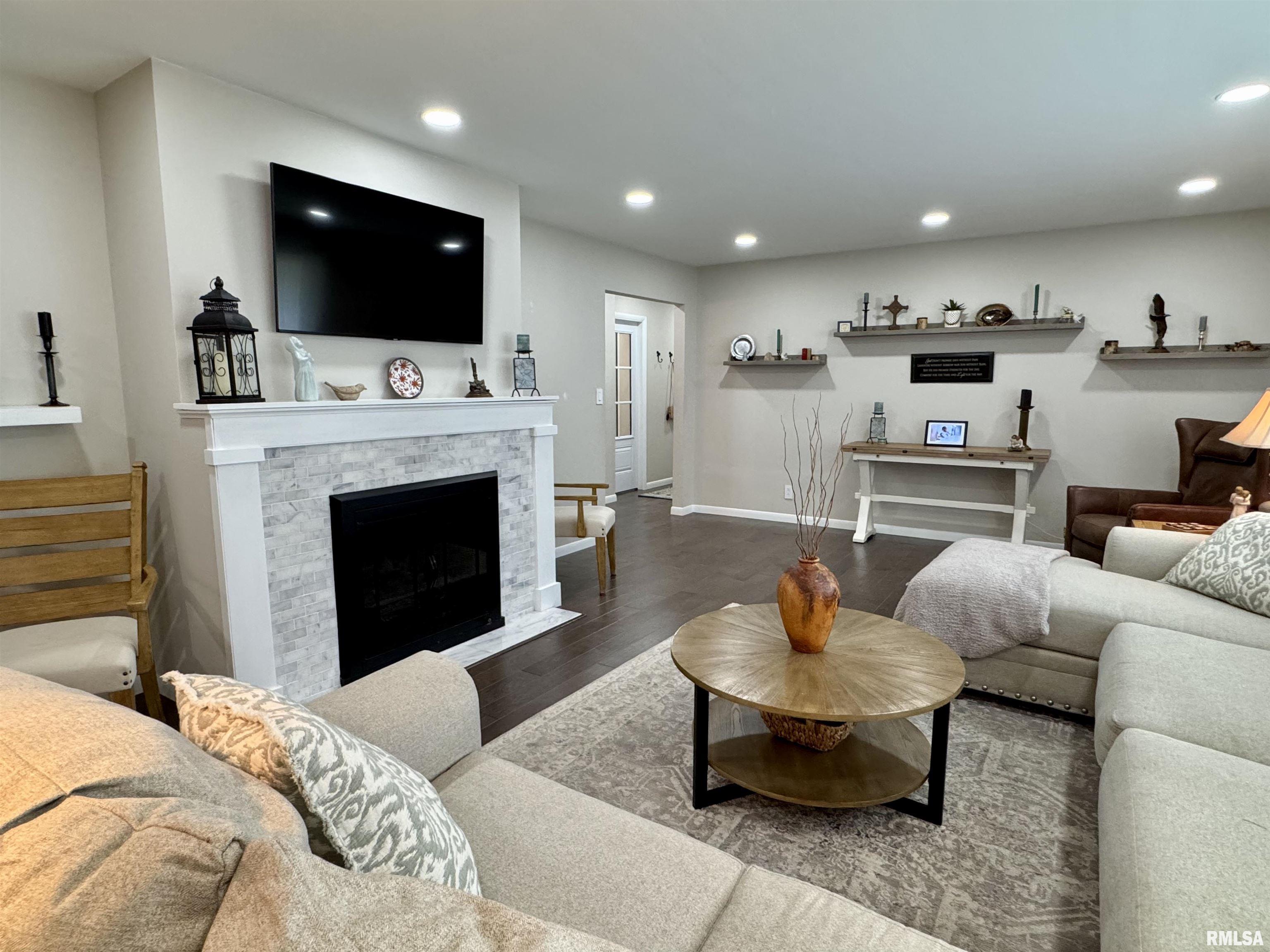 727 East Franklin Street Macomb, IL 61455 - Photo 10 of 53