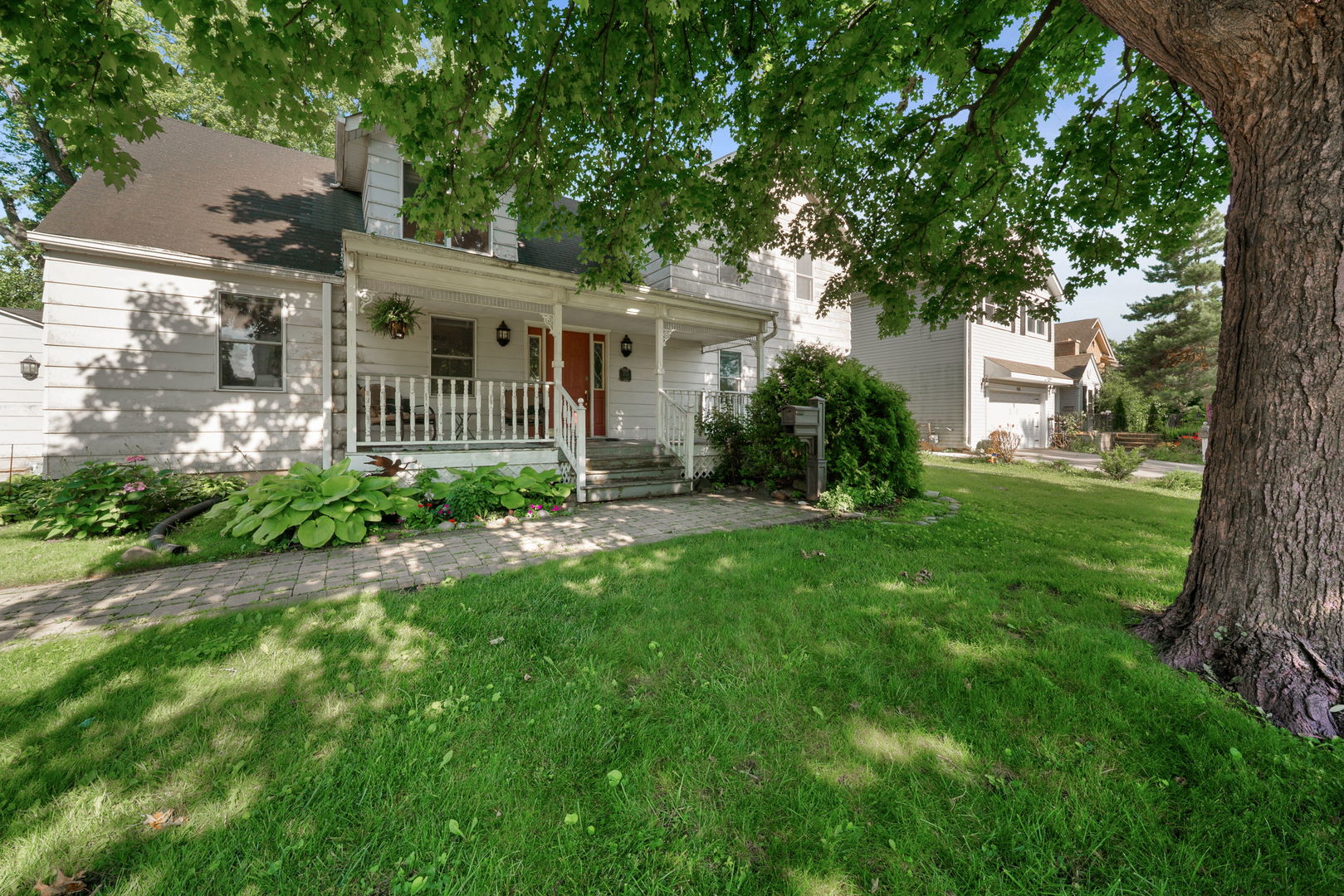707 Glenshire Road Glenview, IL 60025 - Photo 1 of 28