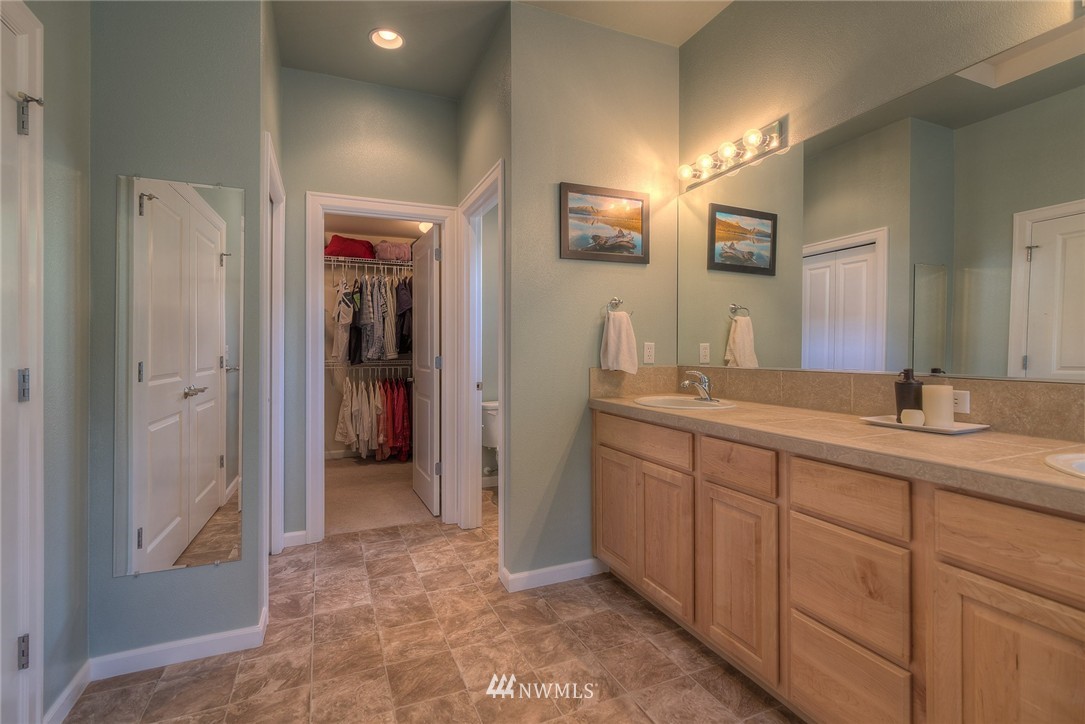 4590 Rutherford Circle Southwest Port Orchard, WA 98367 - Photo 16 of 25 Gallery Image 16