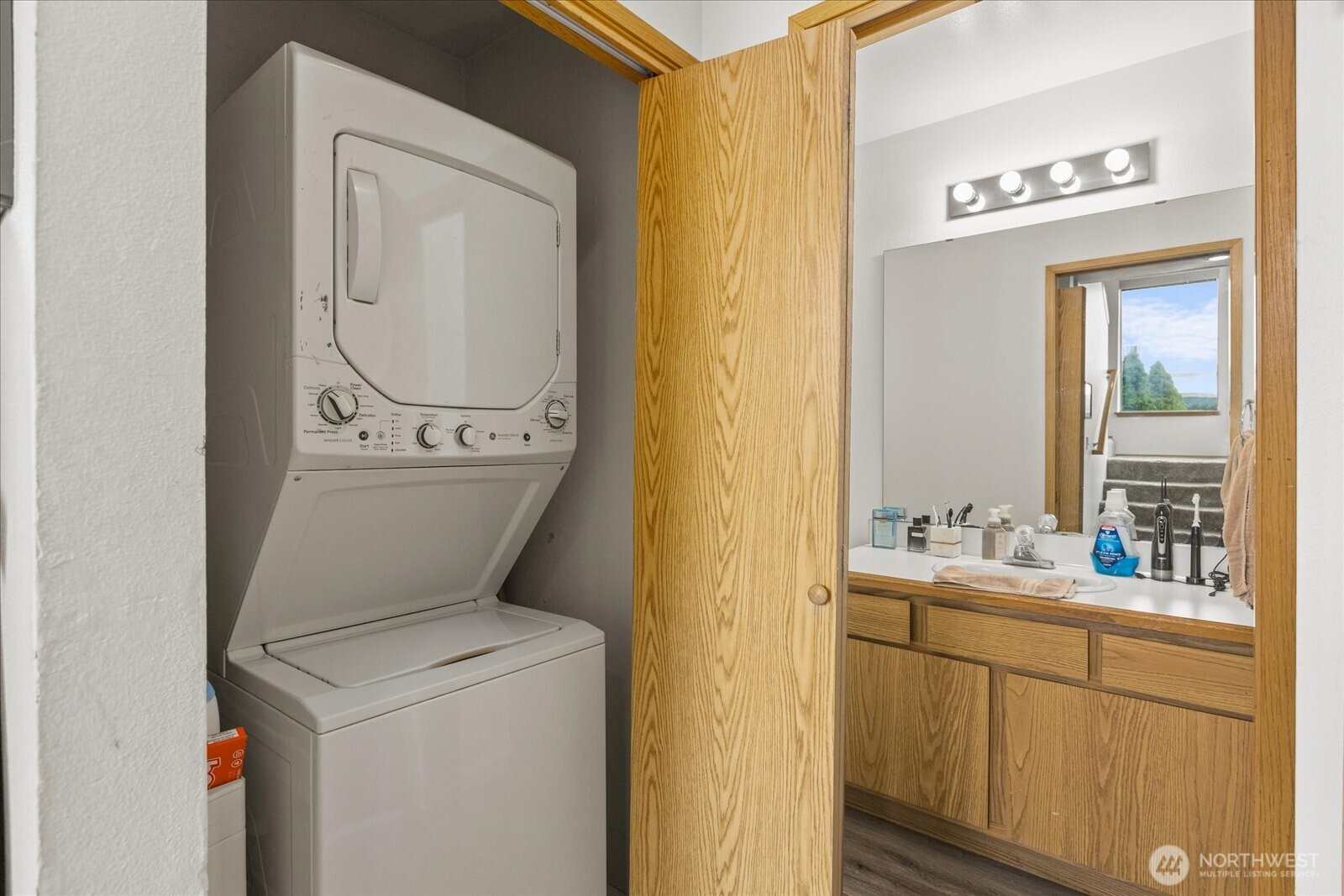 2826 Northeast 8th Street Renton, WA 98056 - Photo 13 of 20 a utility room with dryer and washer