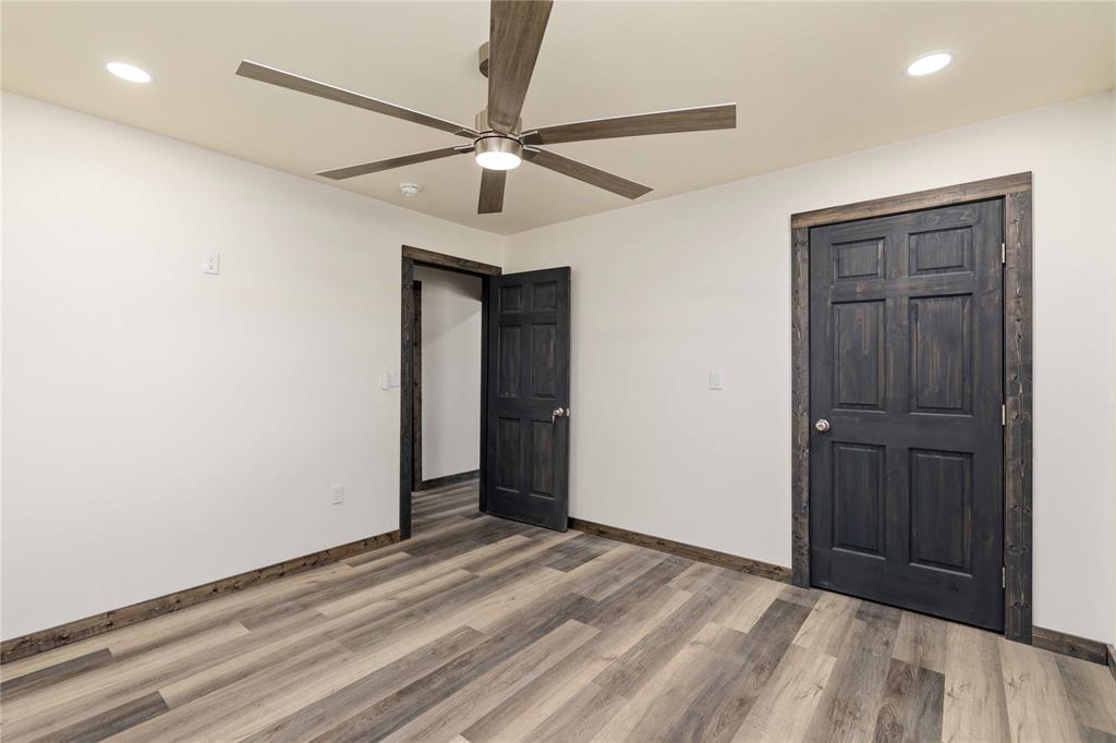 809 West Liveoak Street Coleman, TX 76834 - Photo 16 of 34