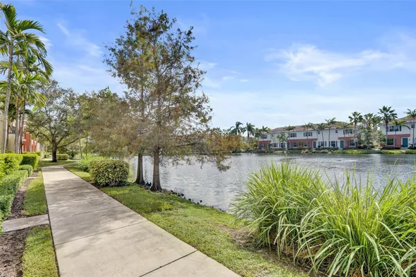 $3,825 | 228 Southwest 6th Court, Pompano Beach, FL 33060