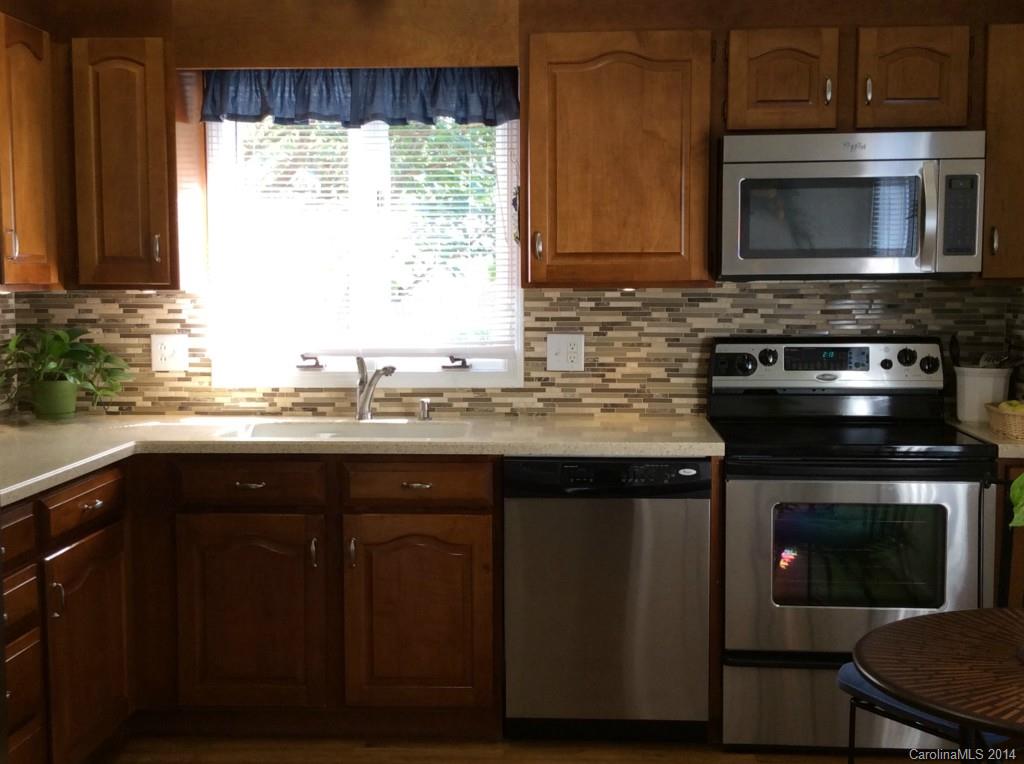 9231 Azalea Road Sherrills Ford, NC 28673 - Photo 3 of 24 Gallery Image 3