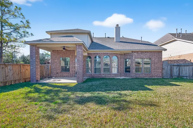 $349,000 | 9439 Emerald Lakes Drive, Rosharon, TX 77583