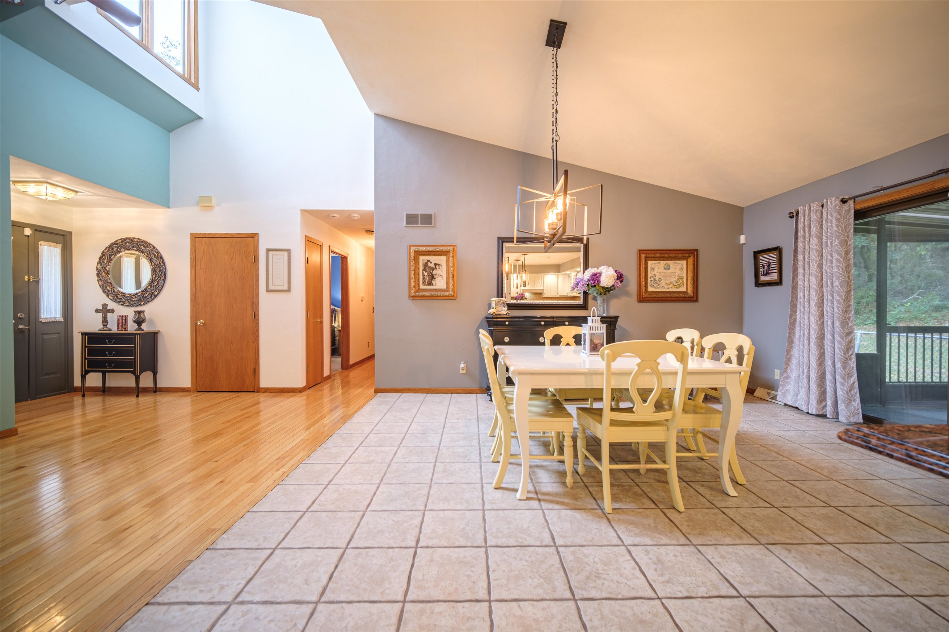 8320 Snaresbrook Road Roscoe, IL 61073 - Photo 20 of 52 Gallery Image 20