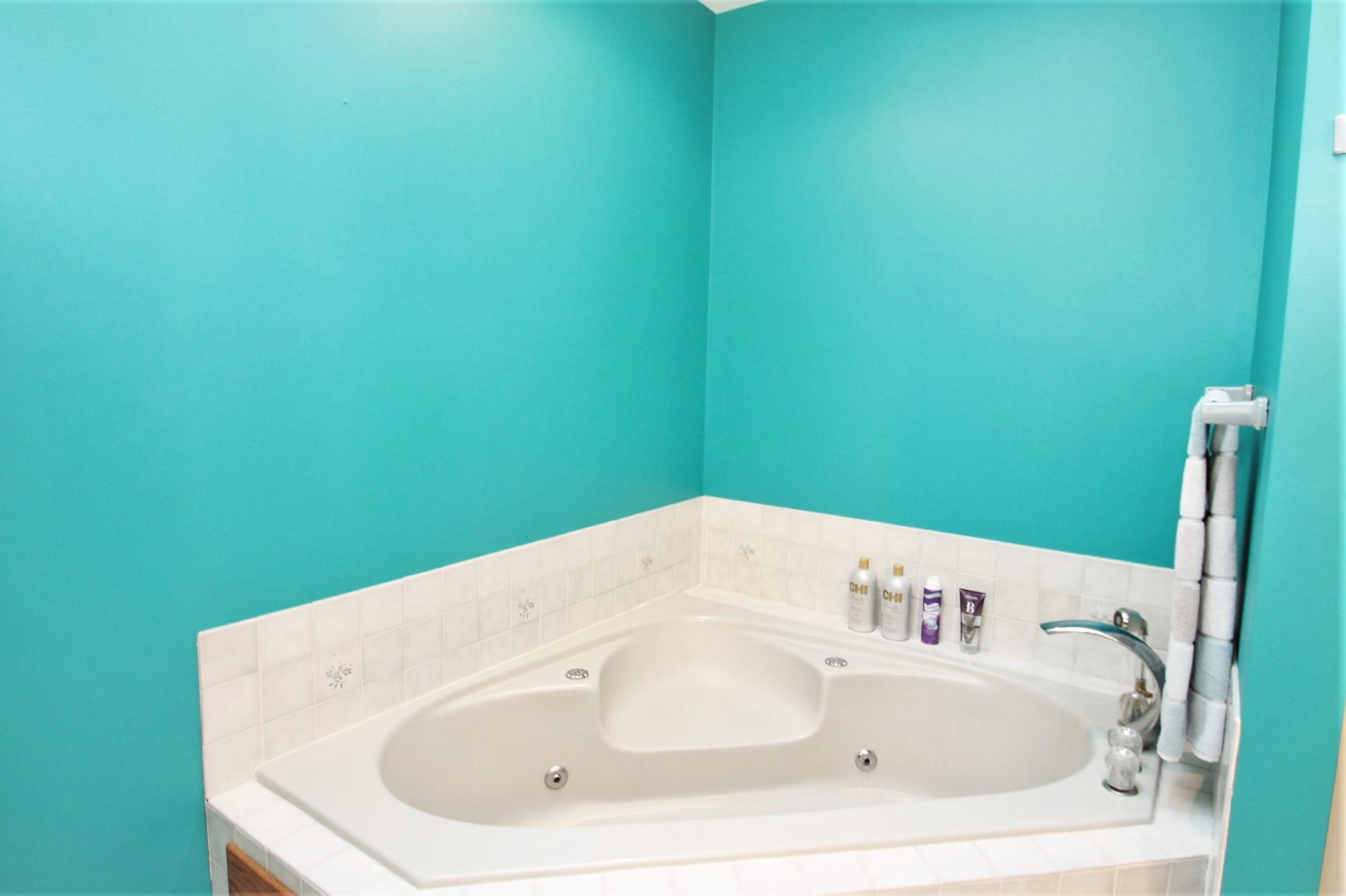 8320 Snaresbrook Road Roscoe, IL 61073 - Photo 27 of 52 Gallery Image 27