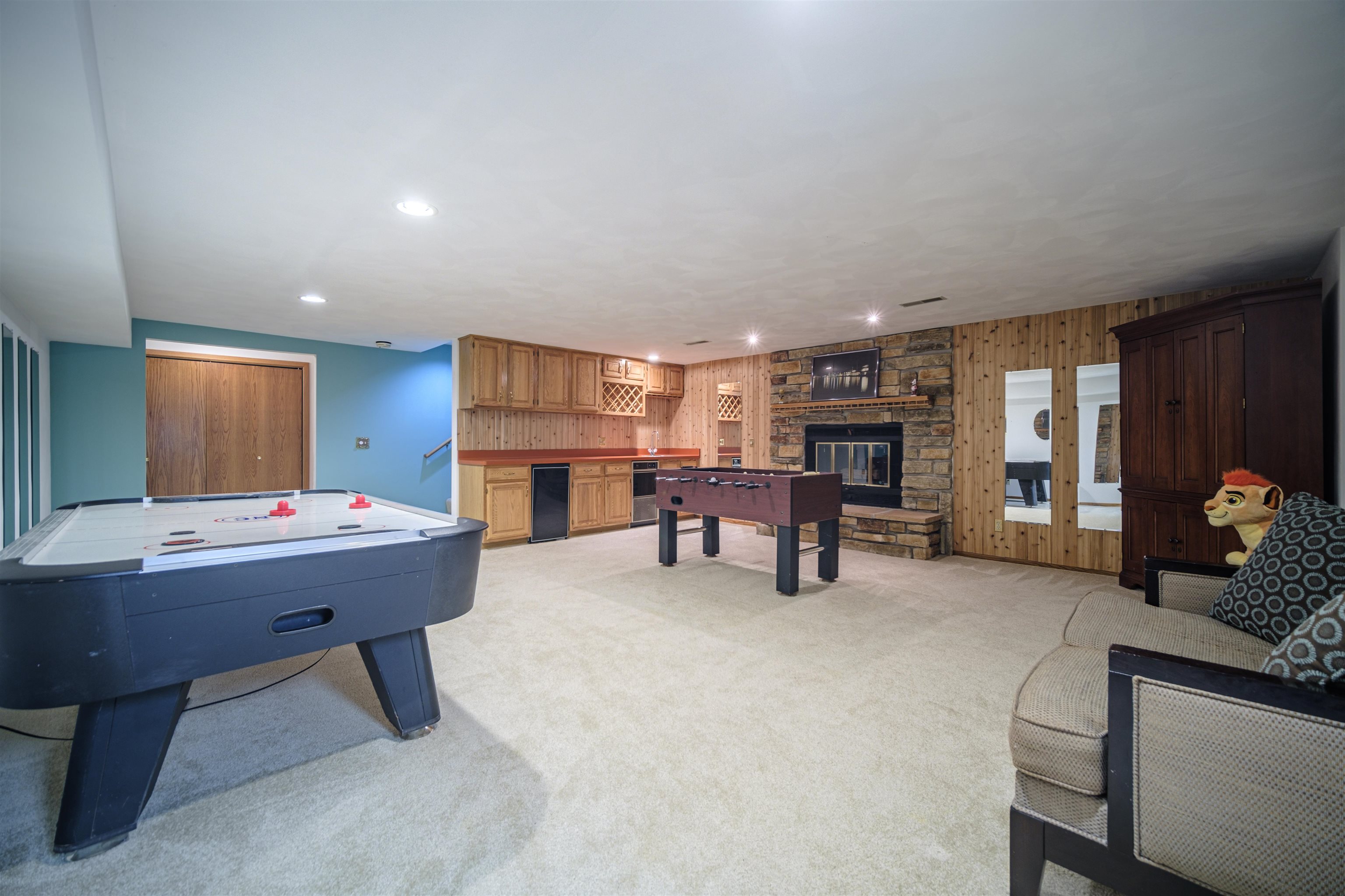 8320 Snaresbrook Road Roscoe, IL 61073 - Photo 39 of 52 Gallery Image 39