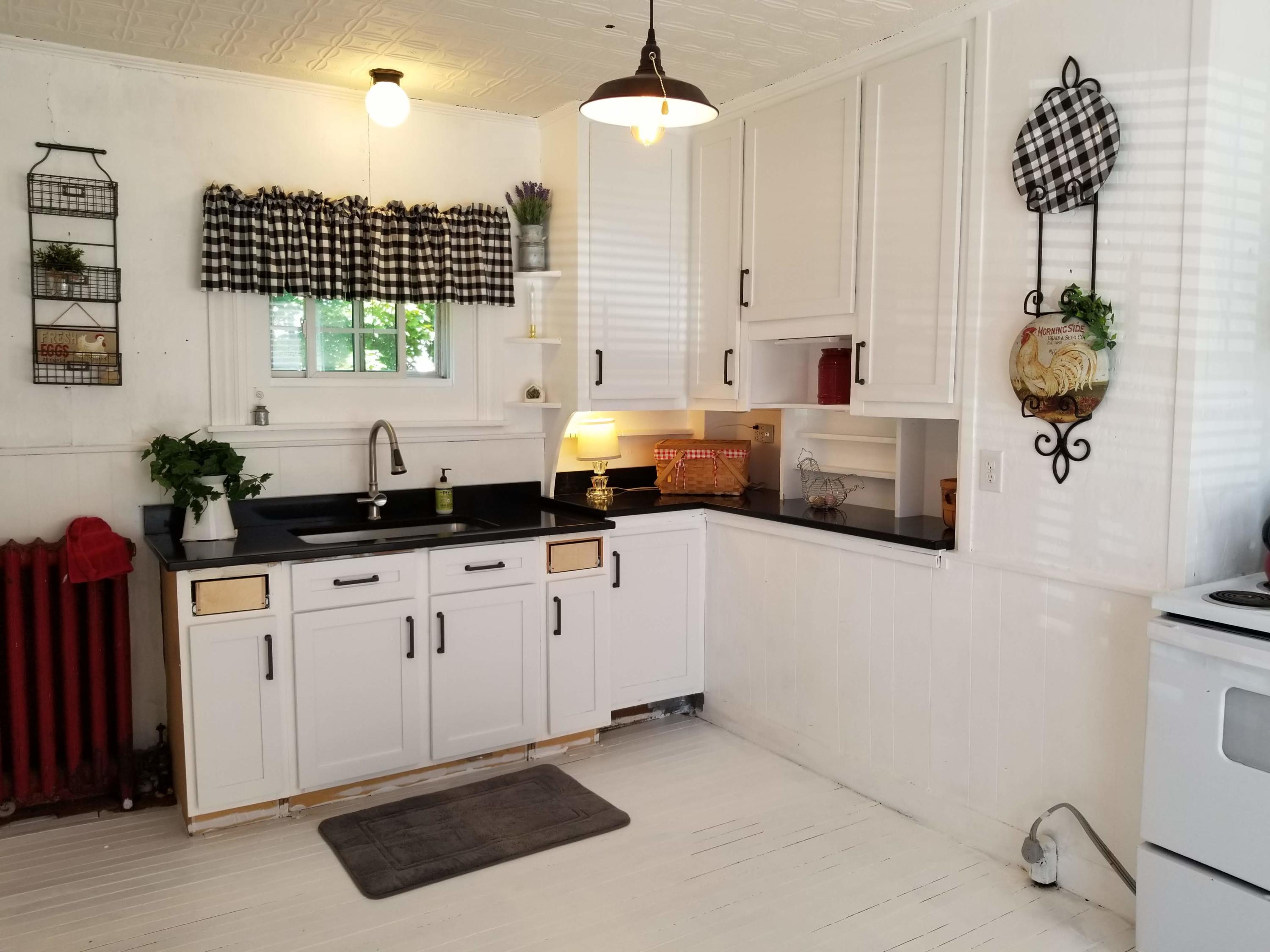 343 Paris Road Hebron, ME 04238 - Photo 13 of 50 Eat-in-kitchen