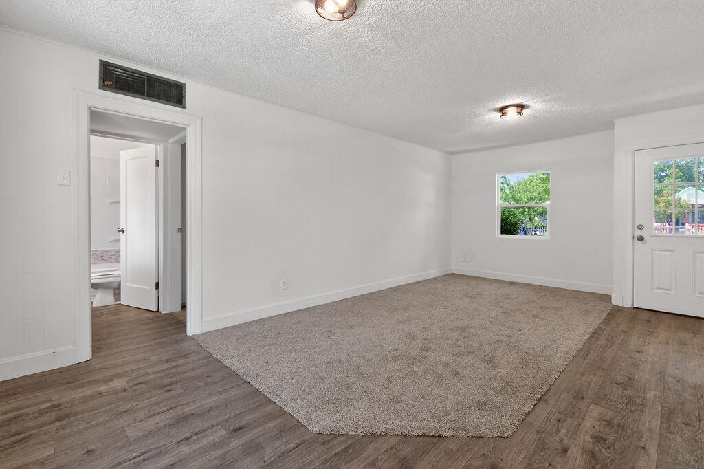 1330 4th Street Red Bluff, CA 96080 - Photo 2 of 19 Living Room