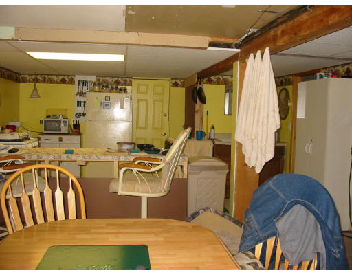 93 Paper Mill Road Westfield, MA 01085 - Photo 3 of 5 Gallery Image 3