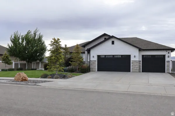 $760,000 | 361 South Lookout Drive, Grantsville, UT 84029