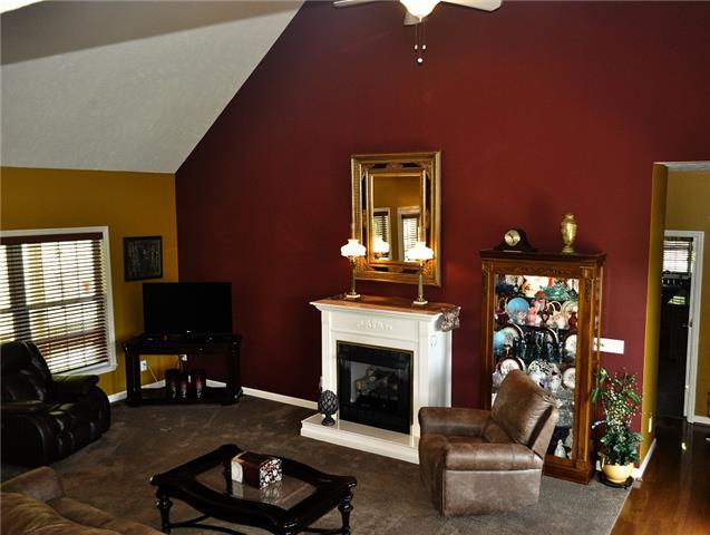 4424 Dugger Road Culleoka, TN 38451 - Photo 4 of 20 Another view of living area
