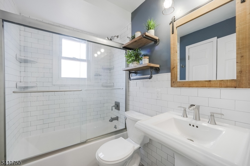 23-41 Berkshire Road Fair Lawn, NJ 07410 - Photo 12 of 35