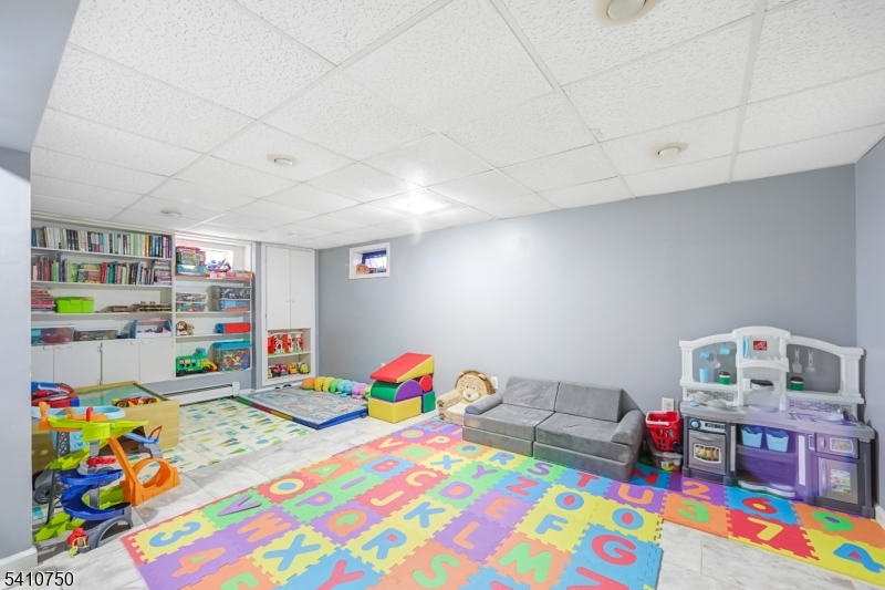 23-41 Berkshire Road Fair Lawn, NJ 07410 - Photo 28 of 35