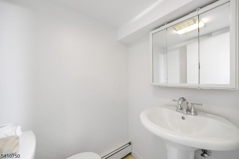 23-41 Berkshire Road Fair Lawn, NJ 07410 - Photo 29 of 35