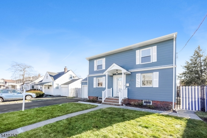 23-41 Berkshire Road Fair Lawn, NJ 07410 - Photo 5 of 35