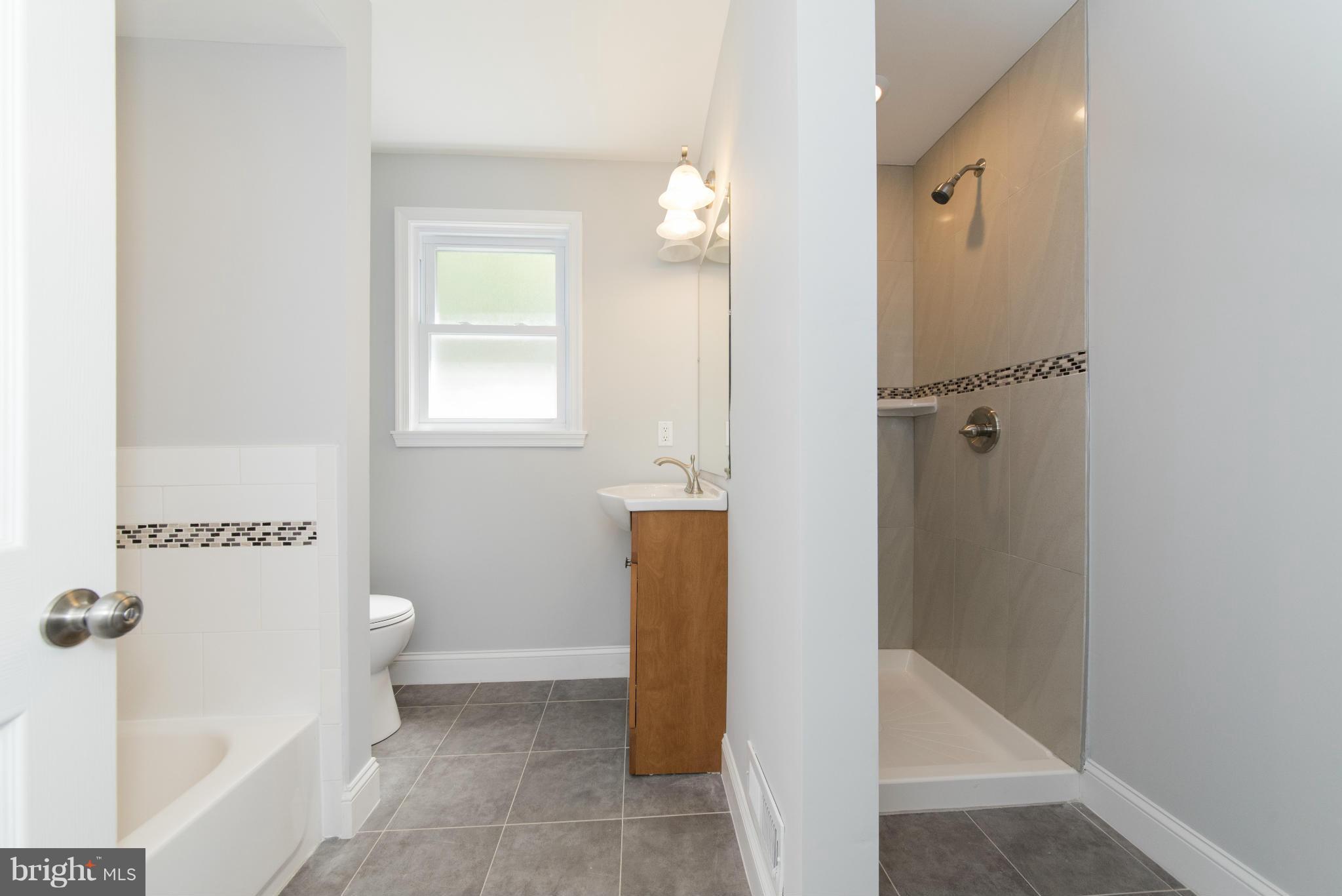 8103 Conduit Road Baltimore, MD 21234 - Photo 16 of 30 Bath