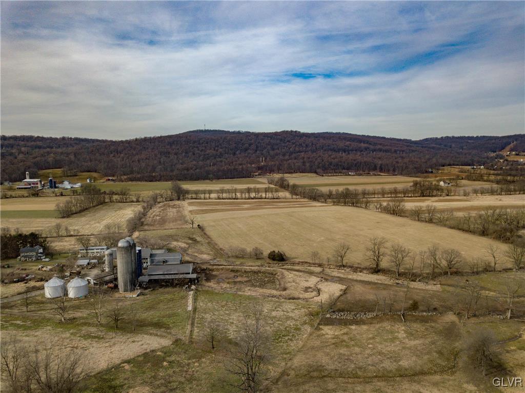 345 Stouts Valley Road Easton, PA 18042 - Photo 5 of 5 a view of an ocean with city