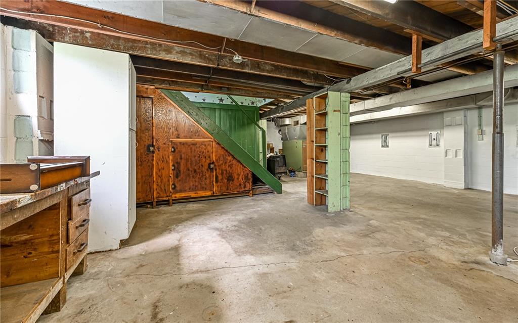 2760 Ridge Rd Extension Baden, PA 15005 - Photo 15 of 23 a view of an empty room