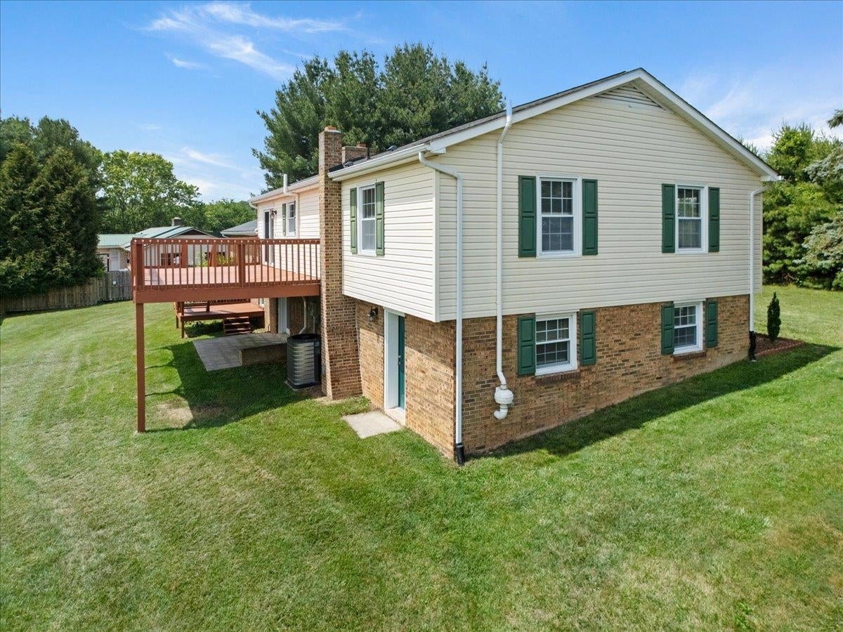 5423 Ridgeview Way, Unit WAYE Dublin, VA 24084 - Photo 76 of 96 Gallery Image 76