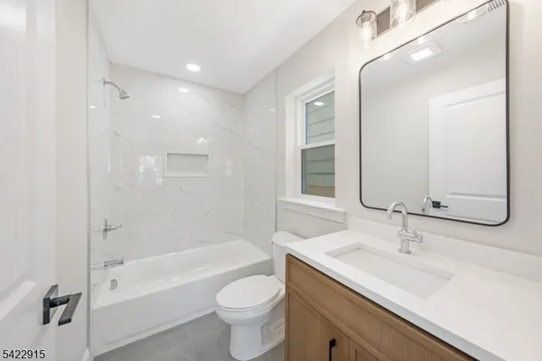 $999,000 | 540 Muriel Parkway, Elizabeth, NJ 07208