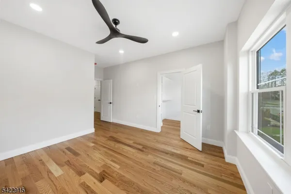 $999,000 | 540 Muriel Parkway, Elizabeth, NJ 07208