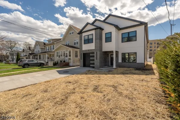 $999,000 | 540 Muriel Parkway, Elizabeth, NJ 07208