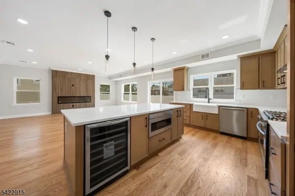 $999,000 | 540 Muriel Parkway, Elizabeth, NJ 07208