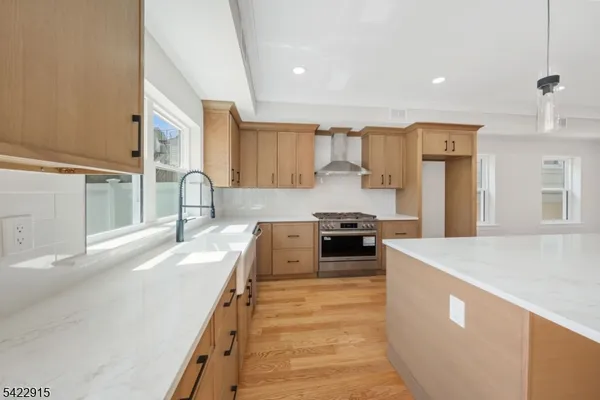 $999,000 | 540 Muriel Parkway, Elizabeth, NJ 07208