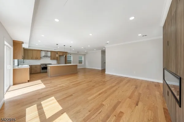 $999,000 | 540 Muriel Parkway, Elizabeth, NJ 07208