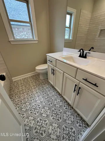 $292,500 | 3041 School Loop Rd Lake, Lake Cormorant, MS 38641