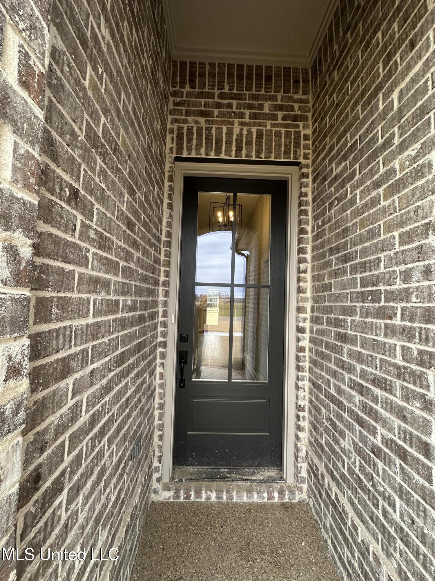 3041 School Loop Rd Lake Lake Cormorant, MS 38641 - Photo 2 of 14 IMG_7459