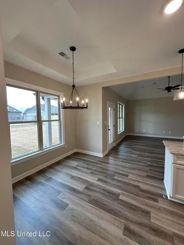 $292,500 | 3041 School Loop Rd Lake, Lake Cormorant, MS 38641