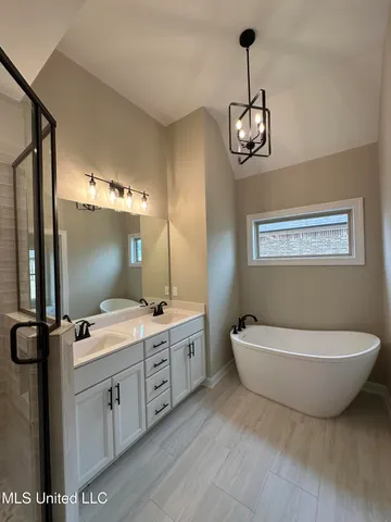 $292,500 | 3041 School Loop Rd Lake, Lake Cormorant, MS 38641