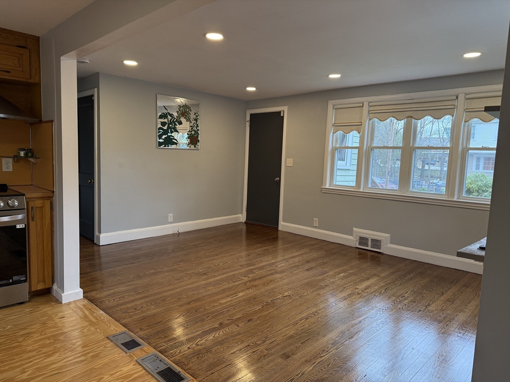 36 Sarah Street Randolph, MA 02368 - Photo 2 of 5