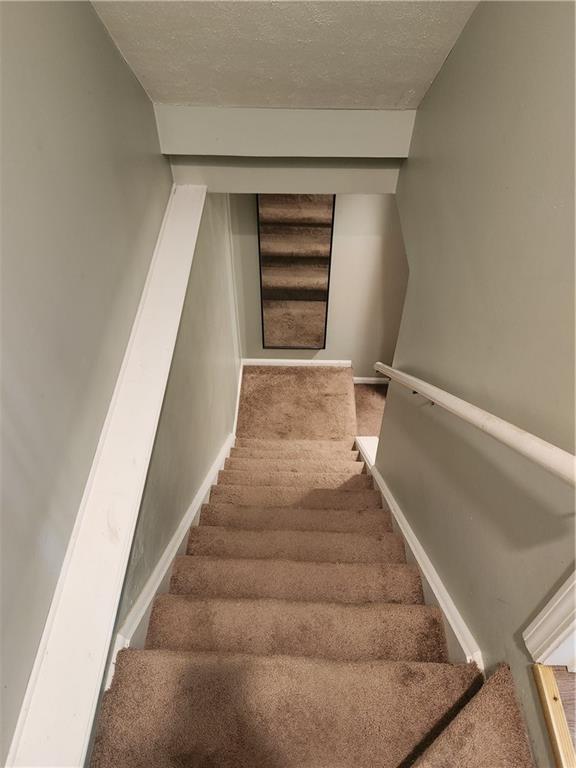 2000 Arbor Ridge Court Cheswick, PA 15024 - Photo 17 of 26 a view of entryway
