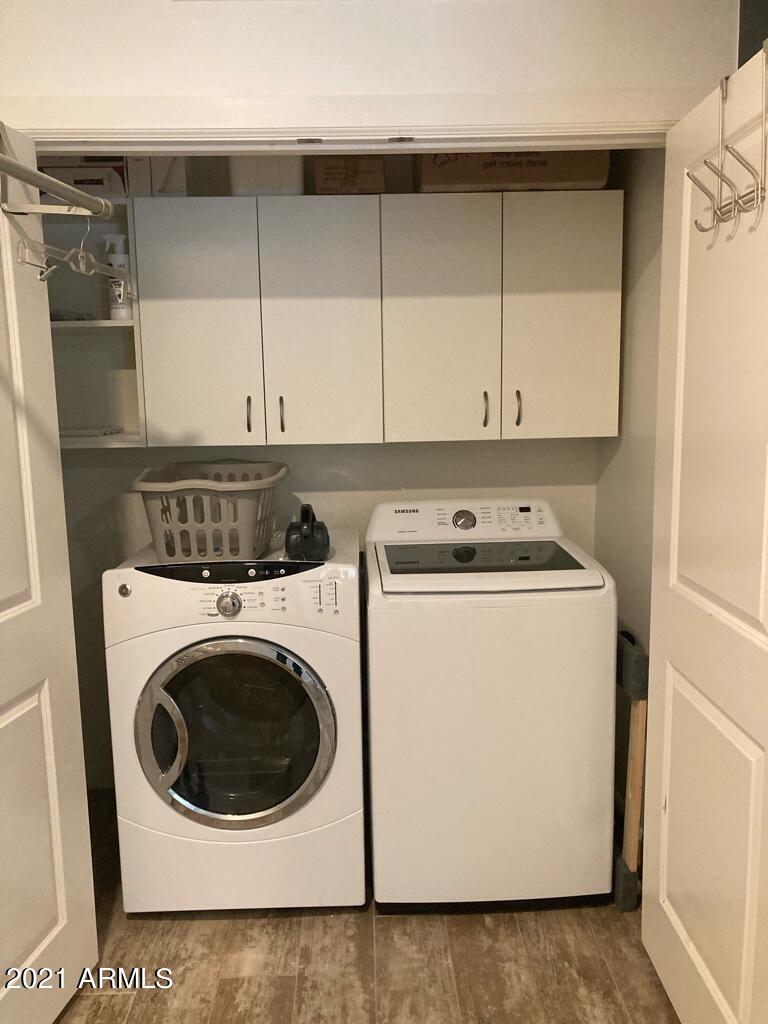 7291 North Scottsdale Road, Unit 1004 Paradise Valley, AZ 85253 - Photo 25 of 28 In unit laundry