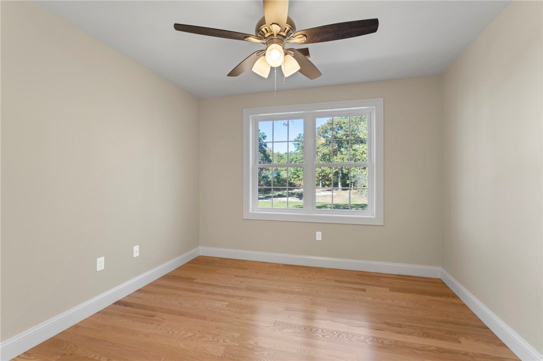 275 Read School House Road Coventry, RI 02816 - Photo 9 of 33