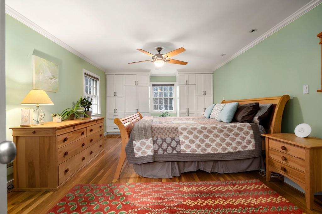 44 Mansfield Road Wellesley, MA 02481 - Photo 18 of 38