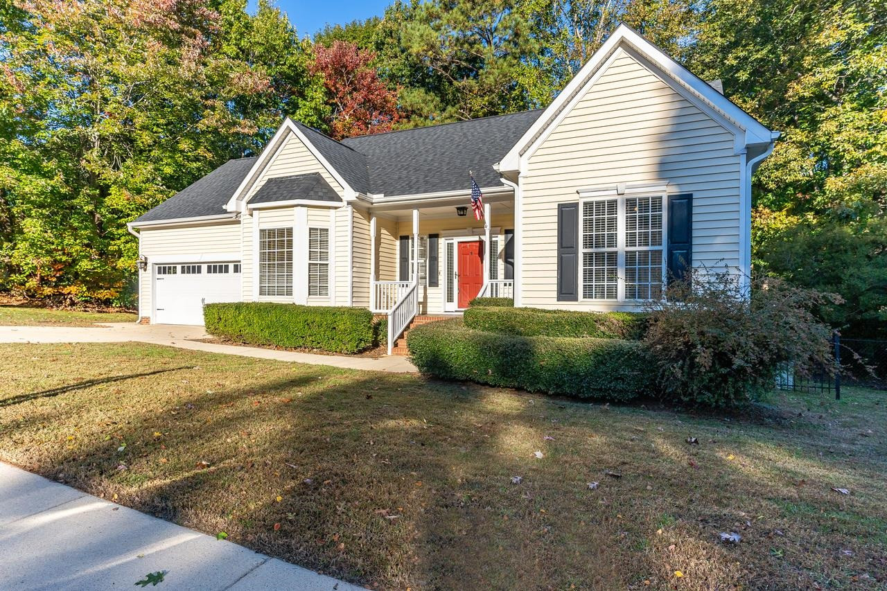 6336 Nowell Pointe Drive Raleigh, NC 27607 - Photo 3 of 25 Photo 3