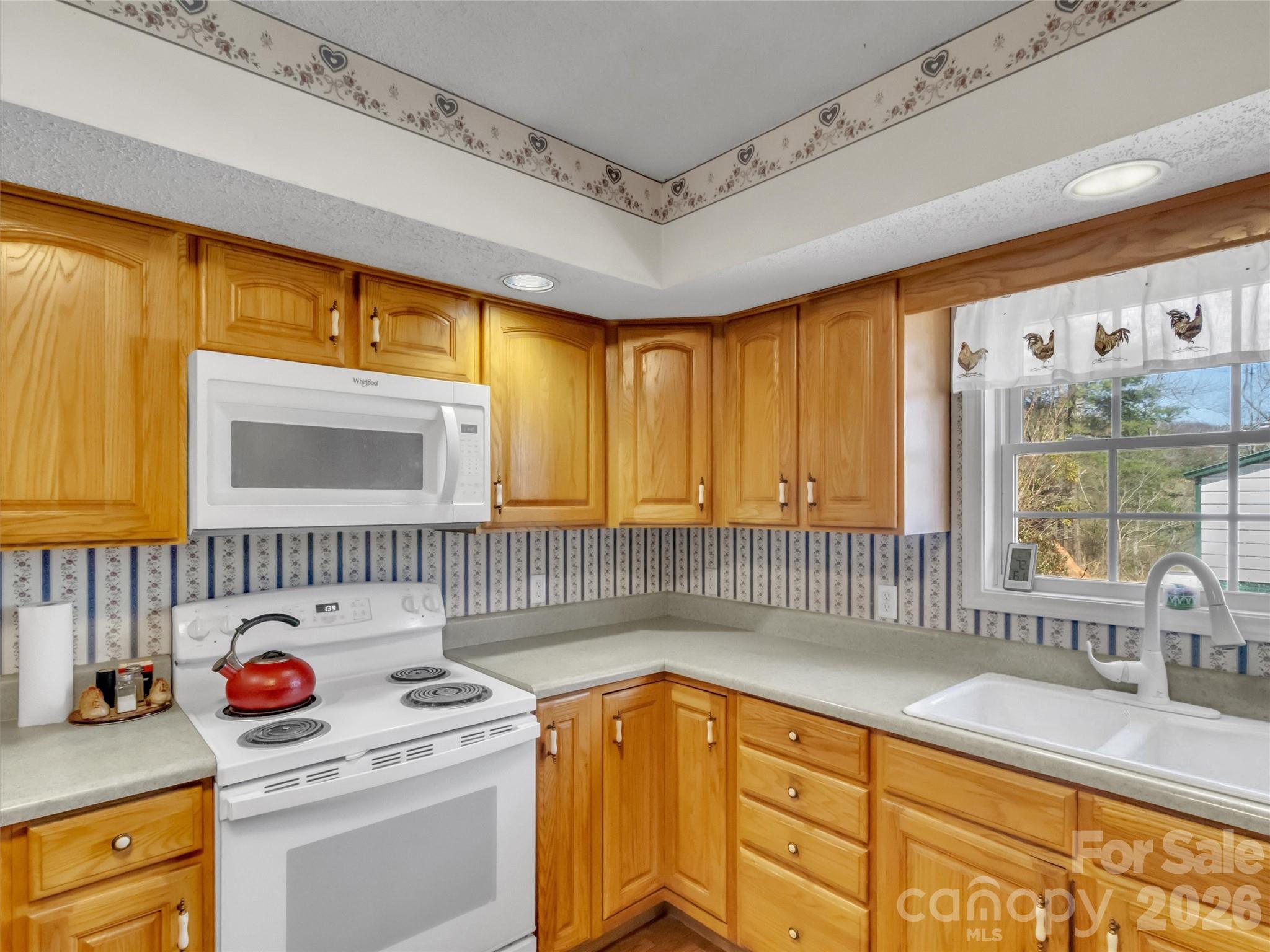 39 Millard Cove Road Leicester, NC 28748 - Photo 5 of 48